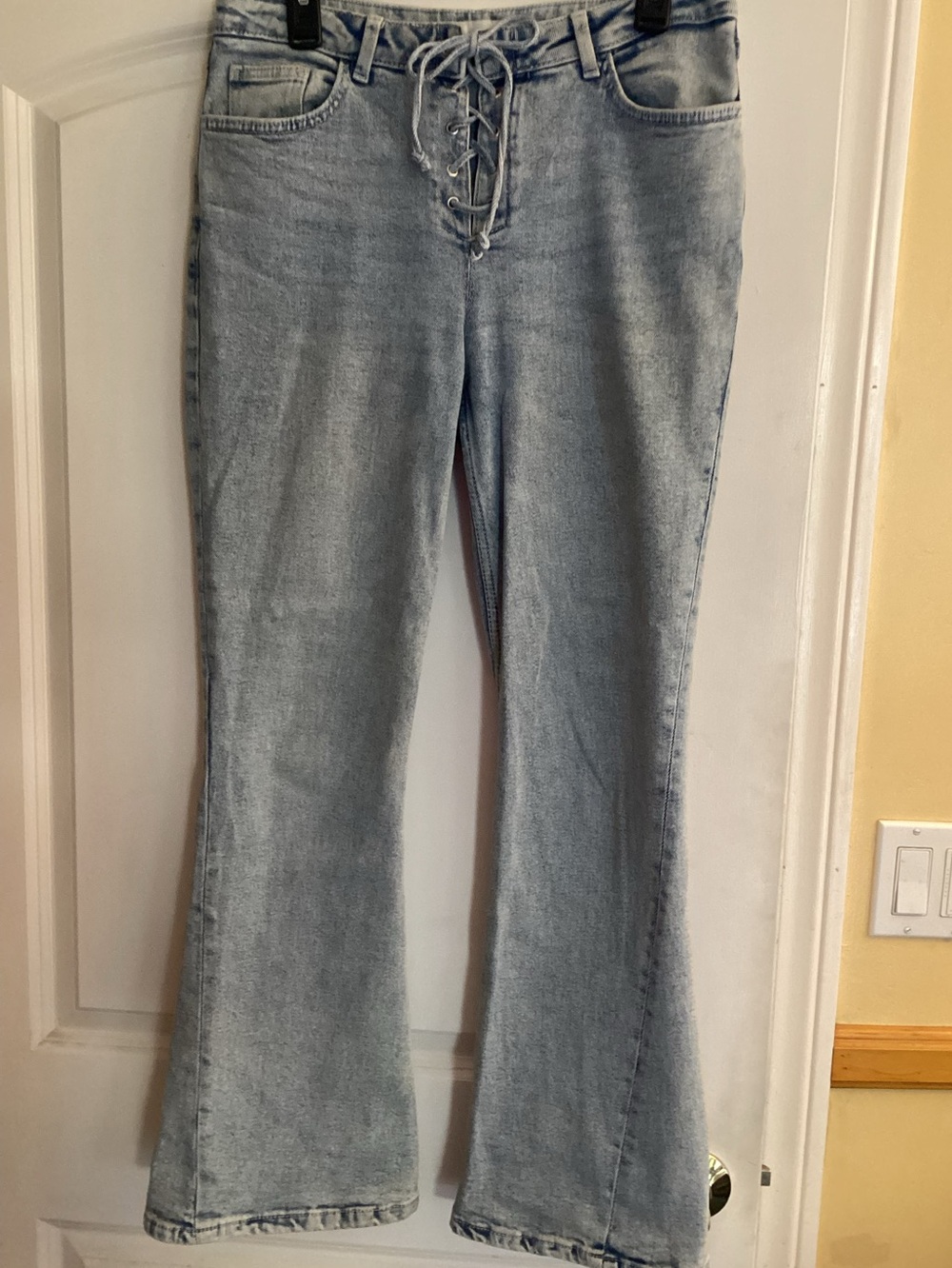 Y2K FB Sister New Yorker Light Wash Lace Up Front Flare Jeans Size L